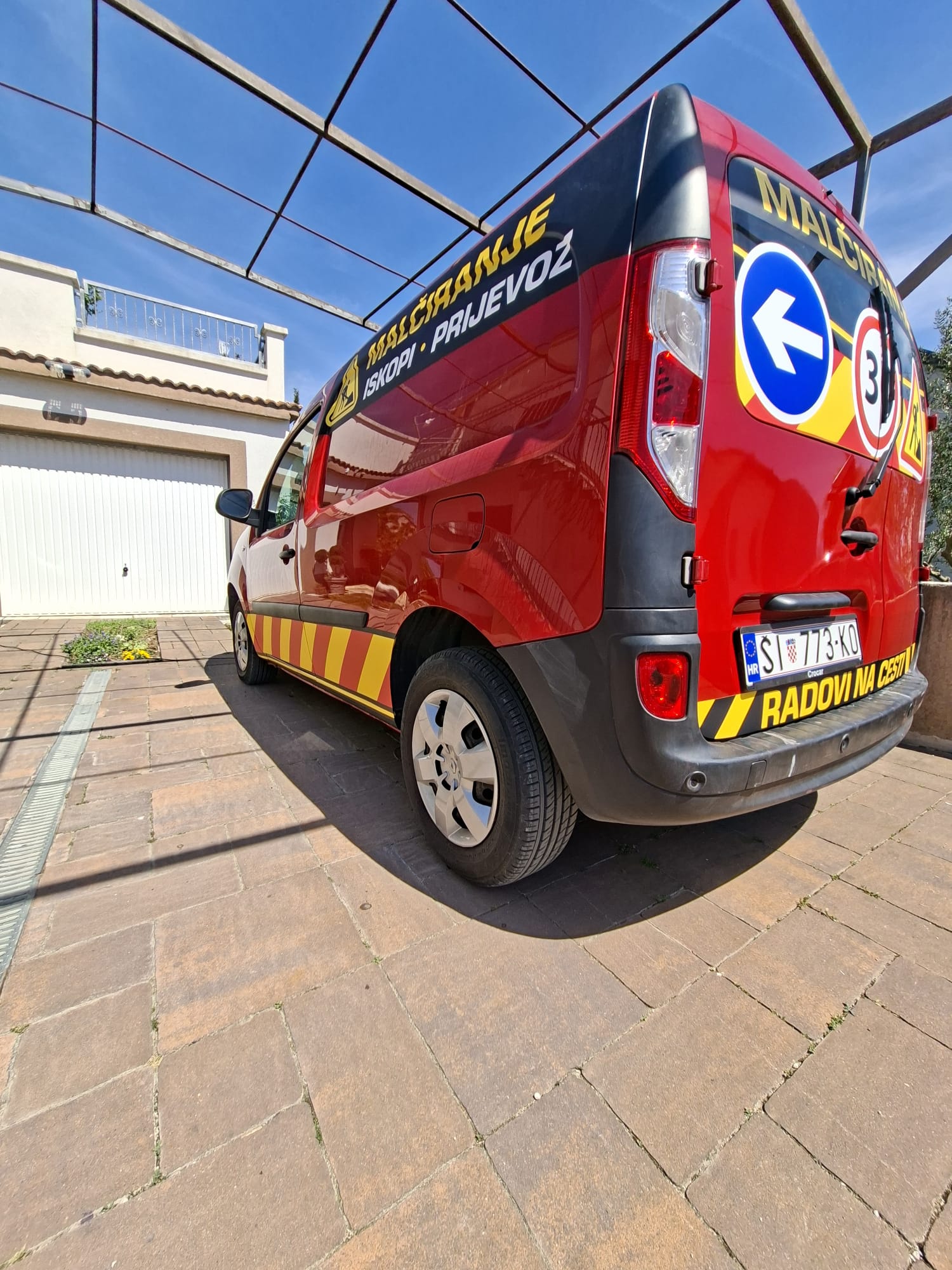 Oslikavanje flote MK Iskop Drniš